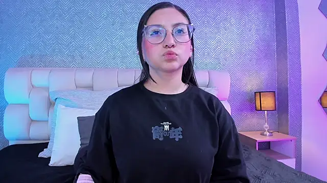 lucy neil online show from 01.27.25