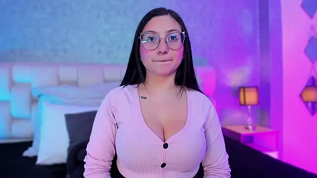 lucy neil online show from 01.27.25