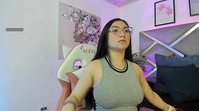 lucy neil online show from 10.15.25