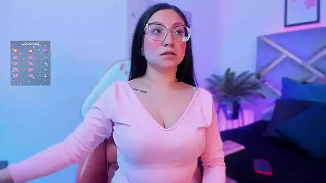 lucy neil online show from 10.24.25