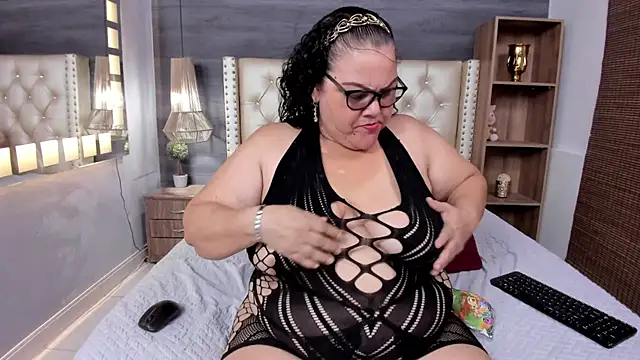 mommy cute online show from 07.21.26