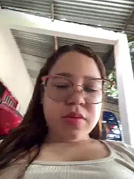 Lucyklein2022 online show from 03.18.25