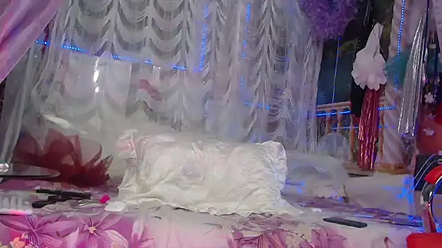 Snapshot of NightOrhideya chatting on 03.03.25 NightOrhideya online show from 03.03.25