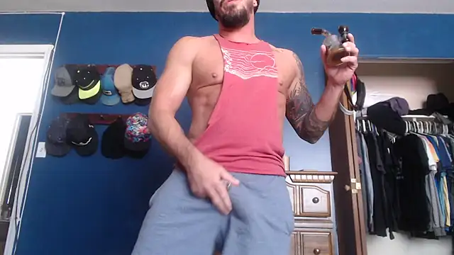 Snapshot of brettsworld1 chatting on 01.14.25 brettsworld1 online show from 01.14.25