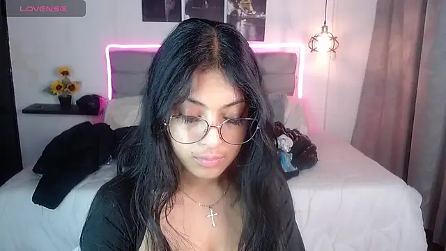 vaness weet online show from 02.16.25