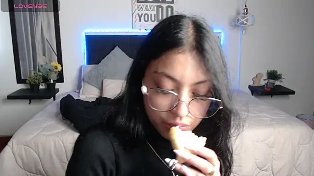 vaness weet online show from 03.11.25