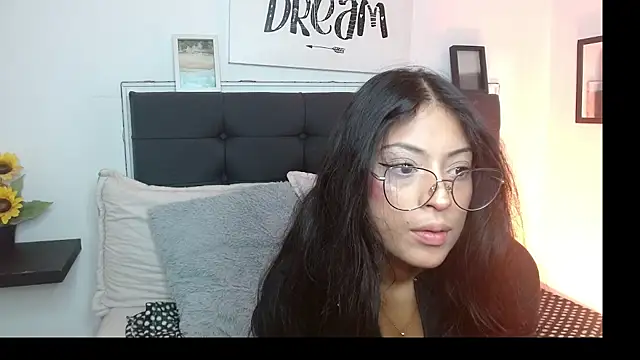 vaness weet online show from 10.19.25