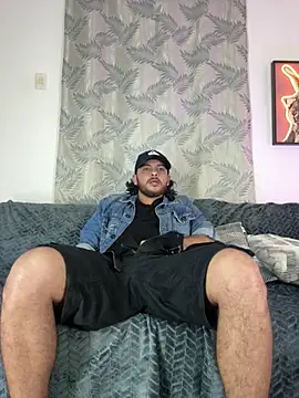 tuyo1995 online show from 11.18.25