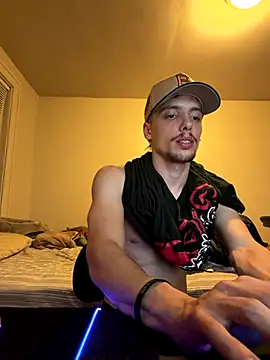 Snapshot of trippyski chatting on 12.02.25 trippyski online show from 12.02.25