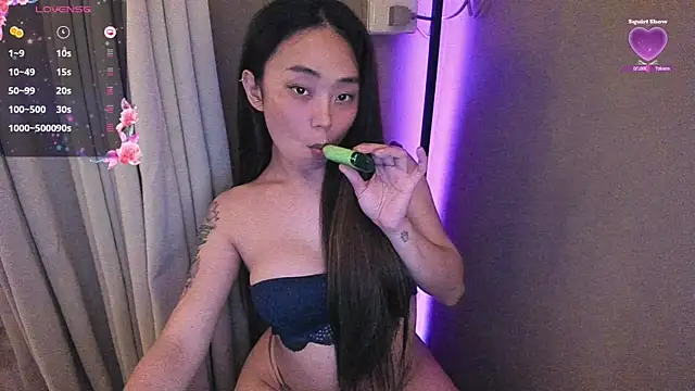 MissAyaCollins online show from 03.05.25