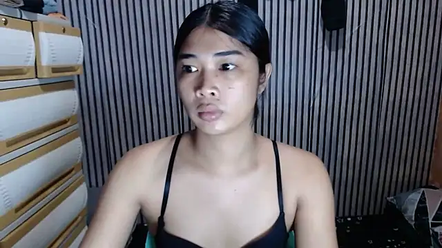 Snapshot of Maria-Moore chatting on 09.23.25 Maria-Moore online show from 09.23.25
