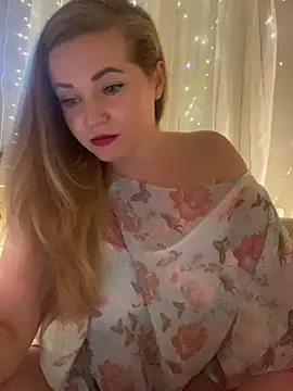 Lady  Maria online show from 12.22.24