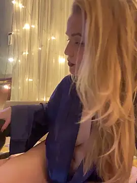 Lady  Maria online show from 02.04.25