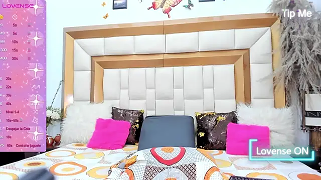 BellaKarla online show from 12.11.24