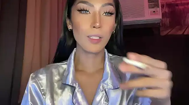 Bella Gordon online show from 12.24.24