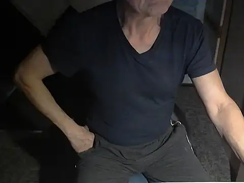 Snapshot of kiam471 chatting on 01.21.25 kiam471 online show from 01.21.25