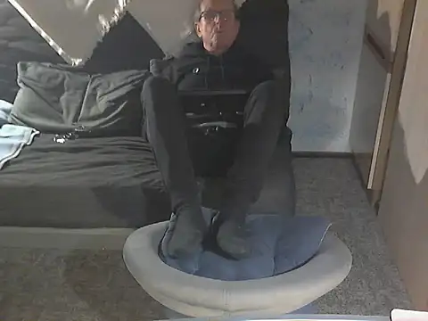 Snapshot of kiam471 chatting on 03.12.25 kiam471 online show from 03.12.25