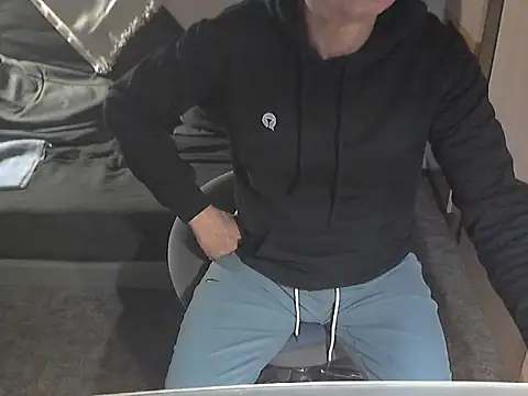 Snapshot of kiam471 chatting on 03.21.25 kiam471 online show from 03.21.25