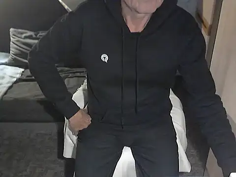 Snapshot of kiam471 chatting on 10.01.25 kiam471 online show from 10.01.25