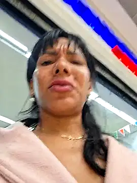 Doll Loren online show from 03.05.25