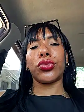 Doll Loren online show from 03.13.25