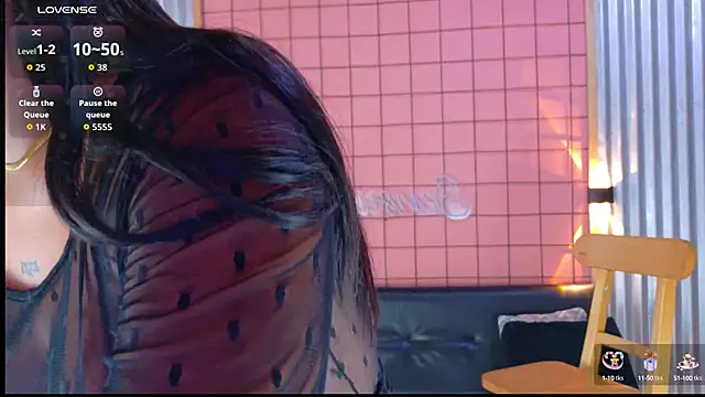 mensia hernandz online show from 10.08.25