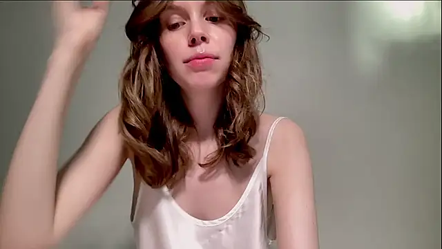 Nikki Mimimi online show from 12.04.24