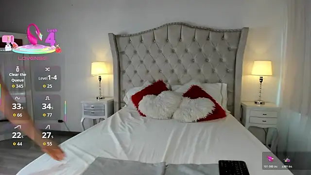 Naughtykitty4 online show from 04.28.26