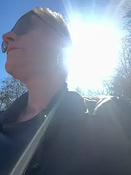 German Milf online show from 03.18.25