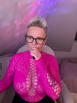 German Milf online show from 04.21.26