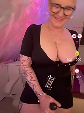 German Milf online show from 05.21.26