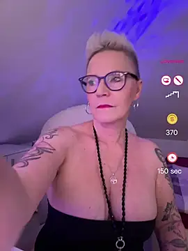 German Milf online show from 06.11.26