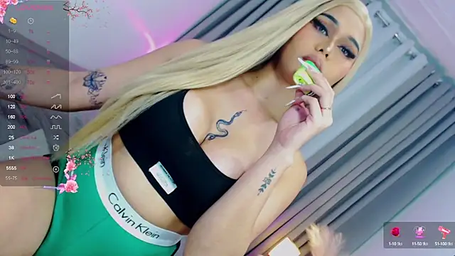 Snapshot of Ella_Fantasiax chatting on 12.11.24 Ella Fantasiax online show from 12.11.24