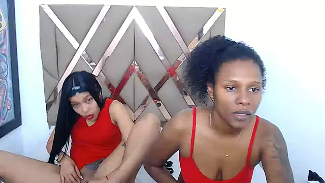 Snapshot of lizeth_keilyn chatting on 06.24.26 lizeth keilyn online show from 06.24.26
