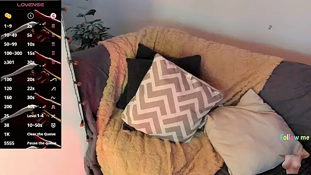 Snapshot of abigail_luna chatting on 11.14.25 abigail luna online show from 11.14.25