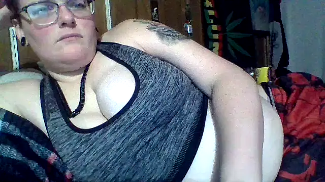 Snapshot of Mhunt666 chatting on 03.12.26 Mhunt666 online show from 03.12.26