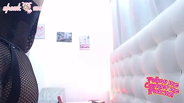 Snapshot of hornywife_ chatting on 09.11.25 hornywife  online show from 09.11.25