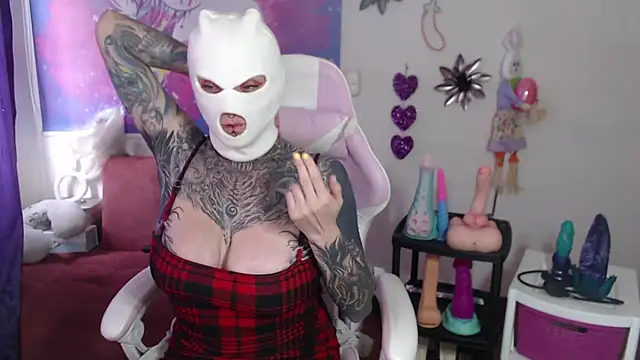 Snapshot of SLOPPYTITSS chatting on 03.22.25 SLOPPYTITSS online show from 03.22.25