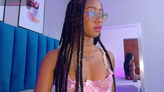 MiaMidnnightt online show from 04.27.26
