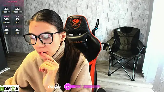 Snapshot of MollyLollipop chatting on 12.12.24 MollyLollipop online show from 12.12.24