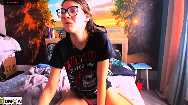 Snapshot of MollyLollipop chatting on 01.11.25 MollyLollipop online show from 01.11.25