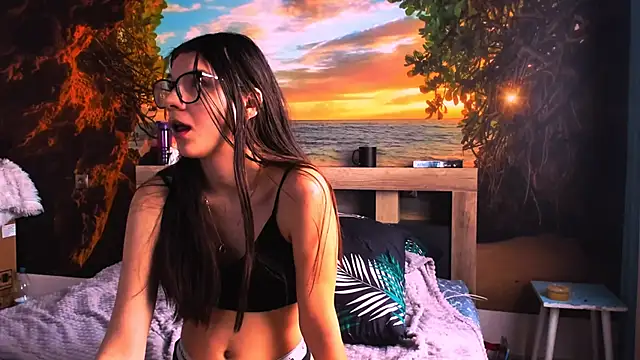 Snapshot of MollyLollipop chatting on 01.19.25 MollyLollipop online show from 01.19.25