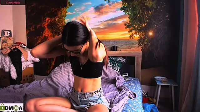 Snapshot of MollyLollipop chatting on 01.24.25 MollyLollipop online show from 01.24.25