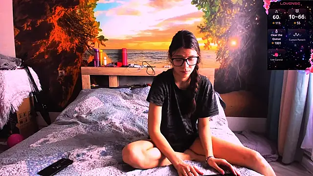 Snapshot of MollyLollipop chatting on 03.06.25 MollyLollipop online show from 03.06.25