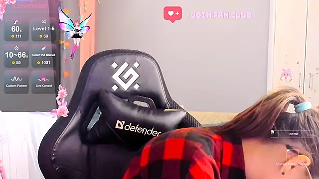 Snapshot of MollyLollipop chatting on 10.02.25 MollyLollipop online show from 10.02.25