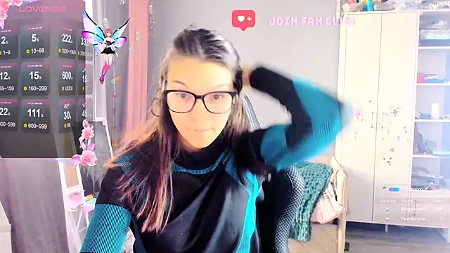 Snapshot of MollyLollipop chatting on 10.14.25 MollyLollipop online show from 10.14.25