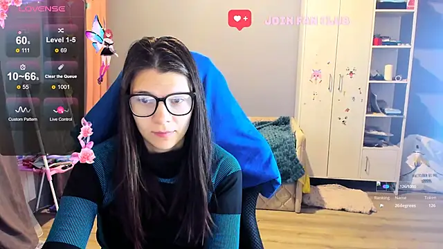 Snapshot of MollyLollipop chatting on 10.22.25 MollyLollipop online show from 10.22.25