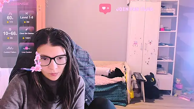 Snapshot of MollyLollipop chatting on 11.20.25 MollyLollipop online show from 11.20.25