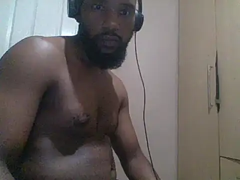 KAYBEEDEFREAK online show from 02.14.25
