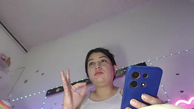 Snapshot of oliviarodriguez2u chatting on 07.23.26 oliviarodriguez2u online show from 07.23.26